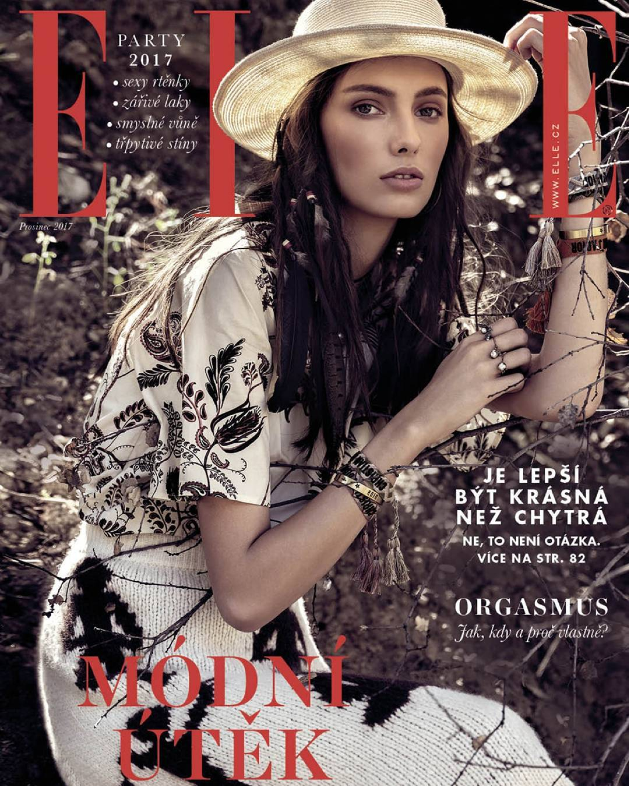 ELLE CZEC DEC 2017 by RENE ANDRADEK
