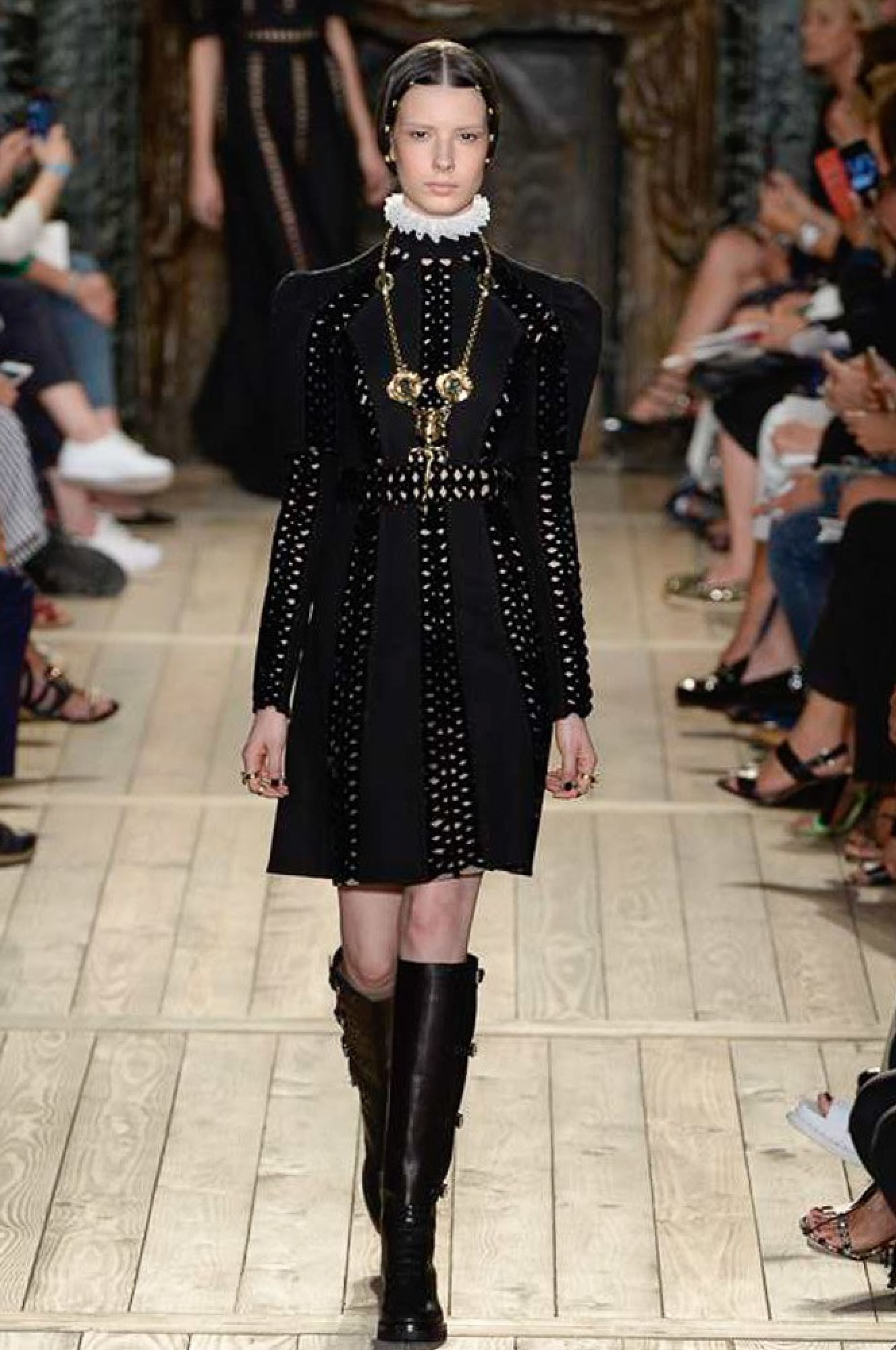 VALENTINO HAUTE COUTURE FALL16