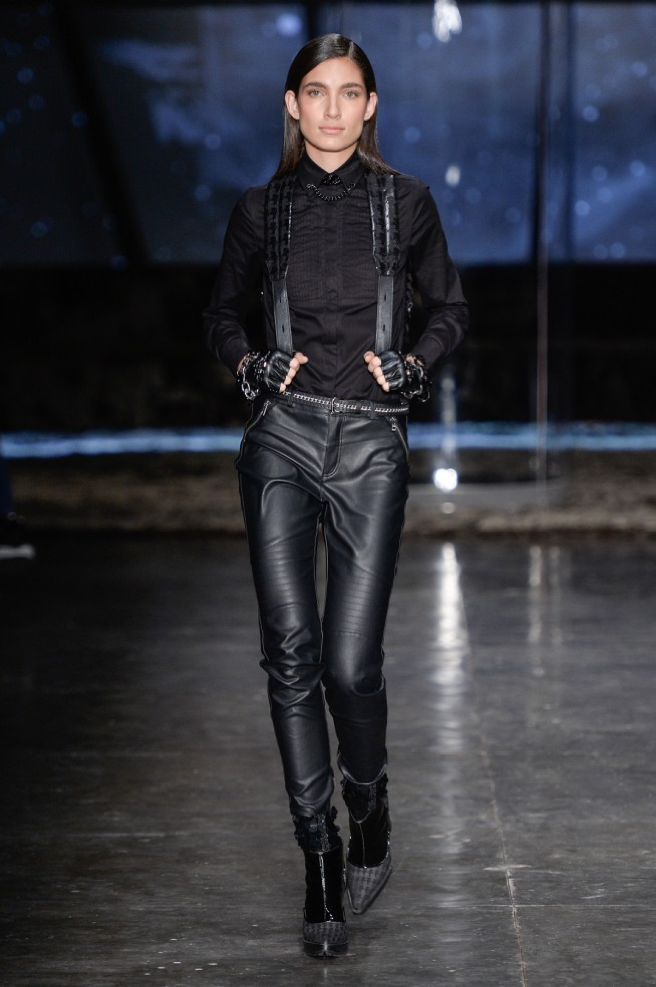 RIACHUELO by KARL LAGERFELD